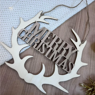 MERRY CHRISTMAS WOODEN ANTLER HANGING WREATH